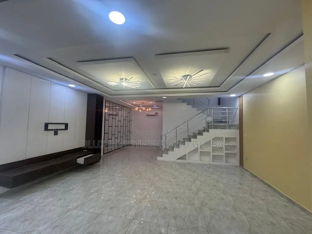 4bdrm Duplex in Oniru, Victoria Island Extension for sale in Victoria Island Extension