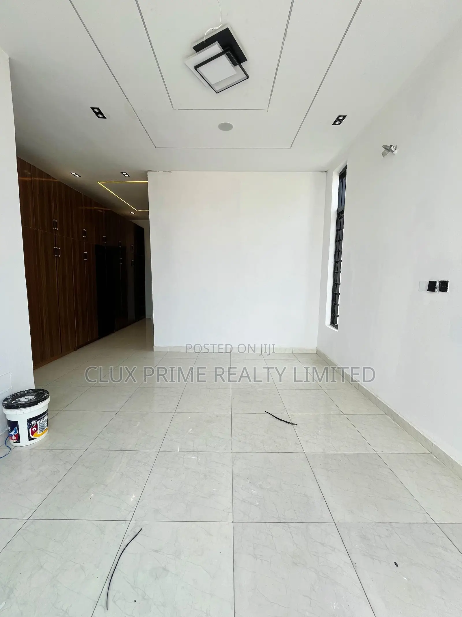 4bdrm Duplex in Ikota for sale in Ikota