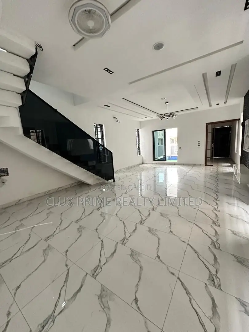 5bdrm Duplex in Ado / Ajah for sale in Ado / Ajah