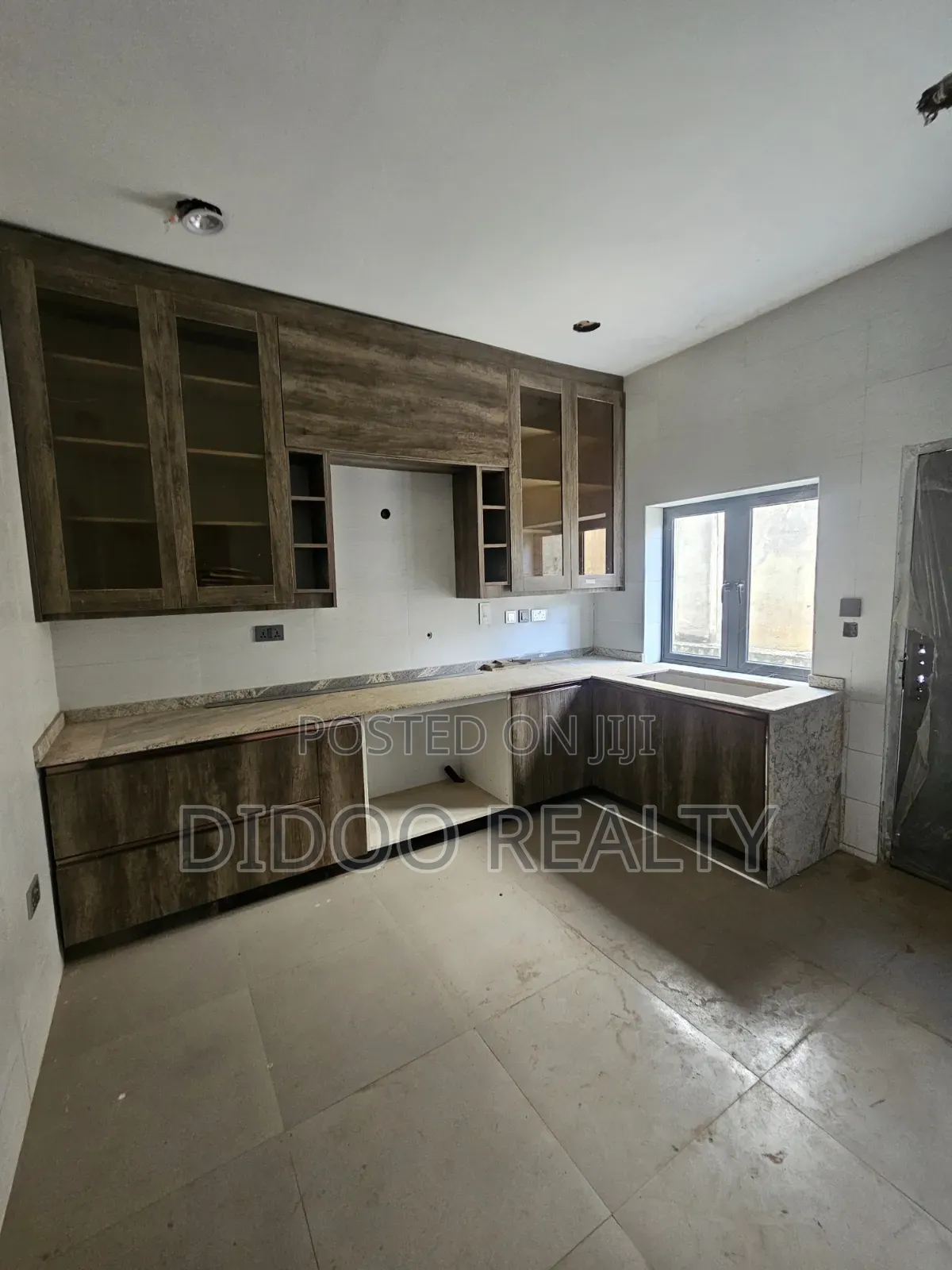 4bdrm Duplex in Mabushi for rent in Mabushi