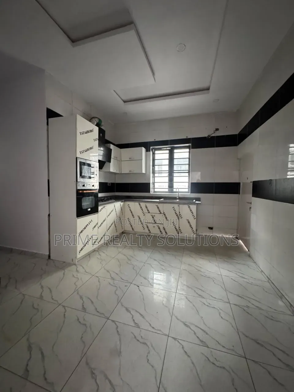 4bdrm Duplex in 𝐈𝐤𝐨𝐭𝐚, Ikota for rent in Ikota