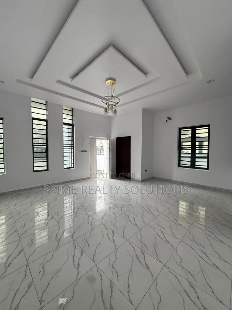 4bdrm Duplex in 𝐈𝐤𝐨𝐭𝐚, Ikota for rent in Ikota