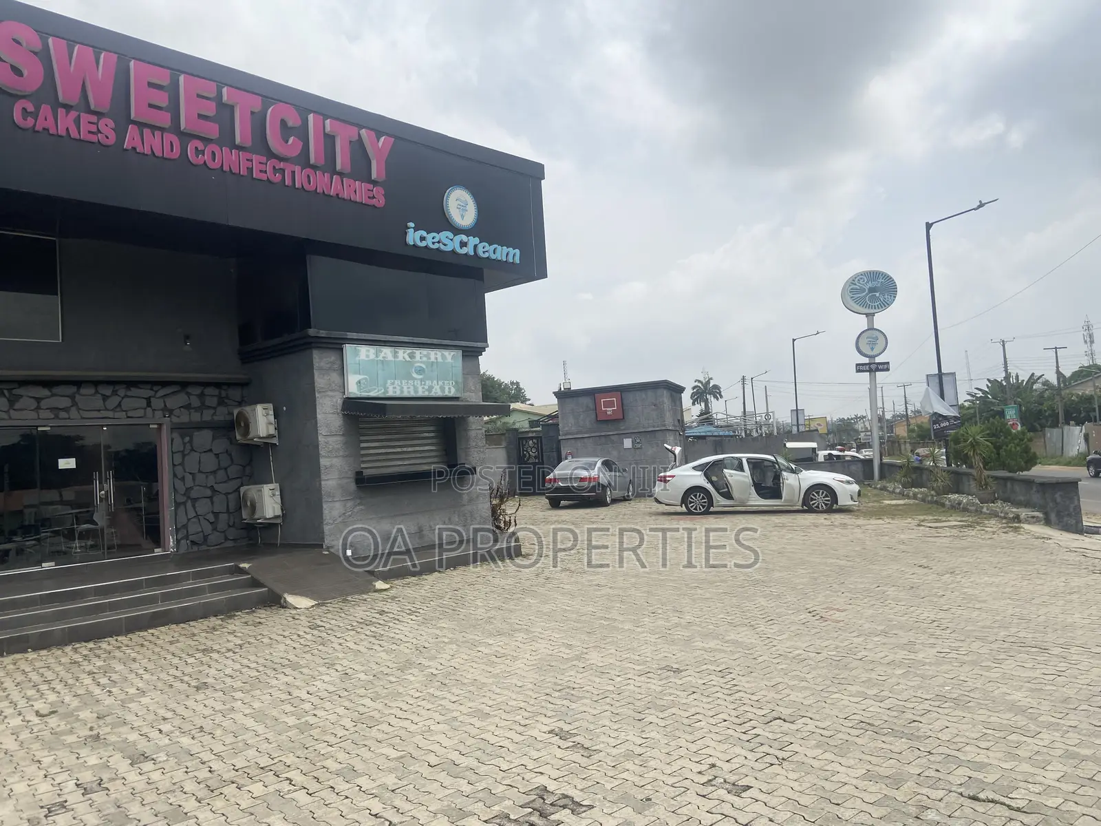 Commercial 4bdrm Duplex to Let on Awolowo Rd, Old Bodija Ibadan in Ibadan