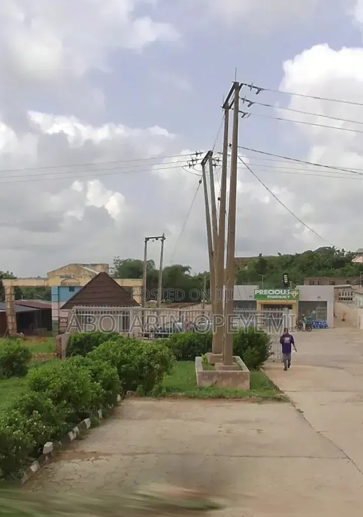 4 Plots of Land Beside Precious Pharmacy Oke Mosan (Sidipon Estate)abk in Abeokuta South