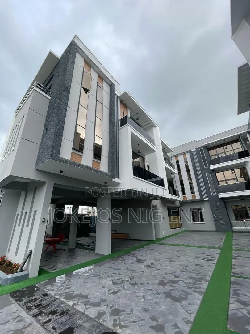 2bdrm Apartment in Lekki Scheme 2 for sale in Off Lekki-Epe Expressway
