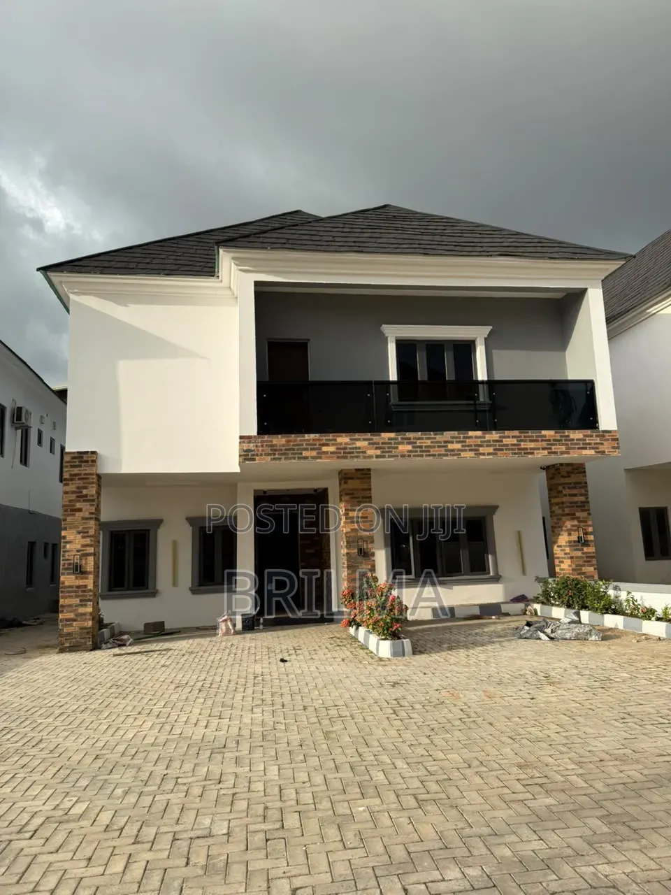 4bdrm Duplex in Jahi for sale in Jahi