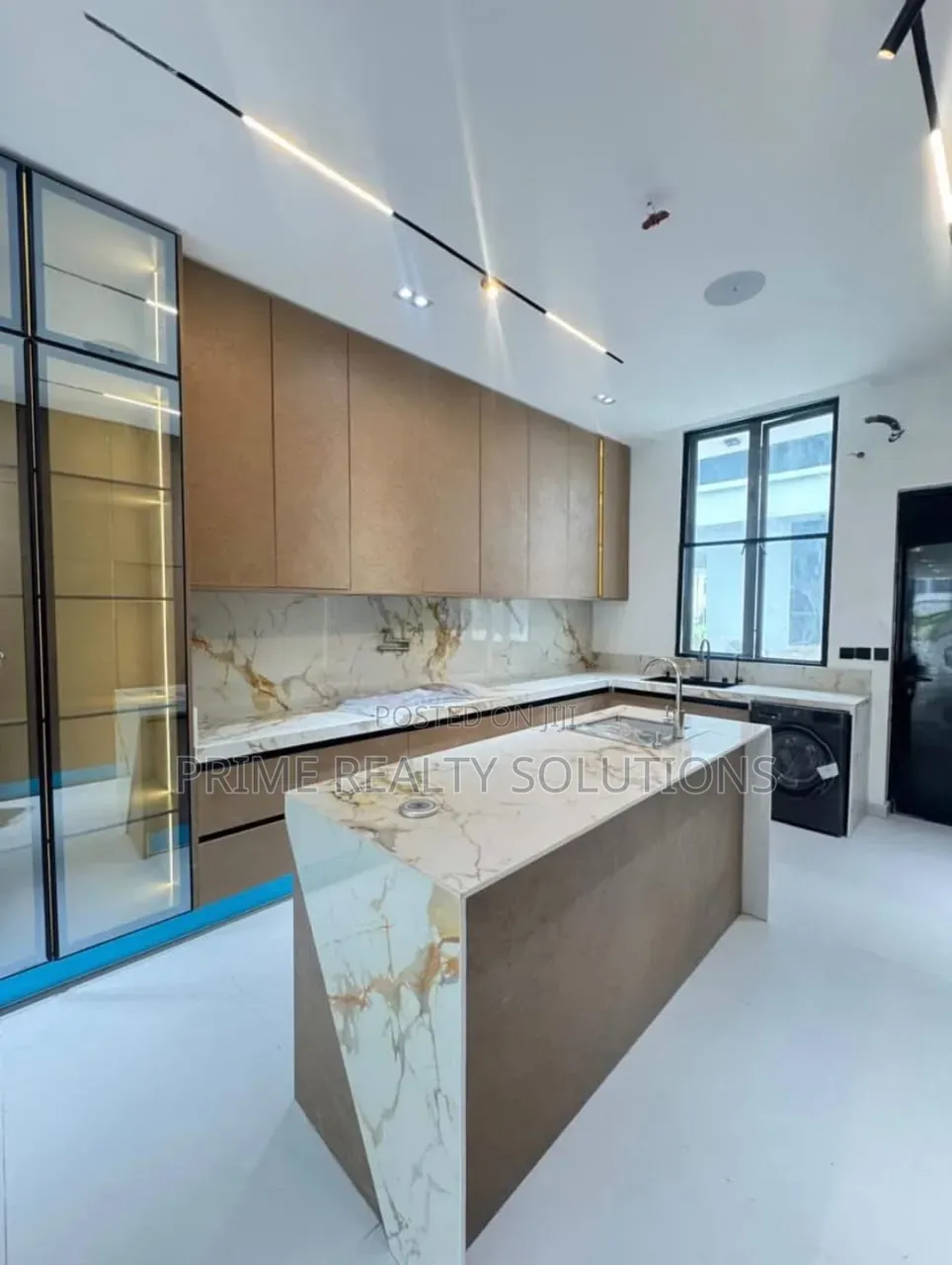 5bdrm Duplex in ‎Ikate Lekki Lagos for rent in Ikate