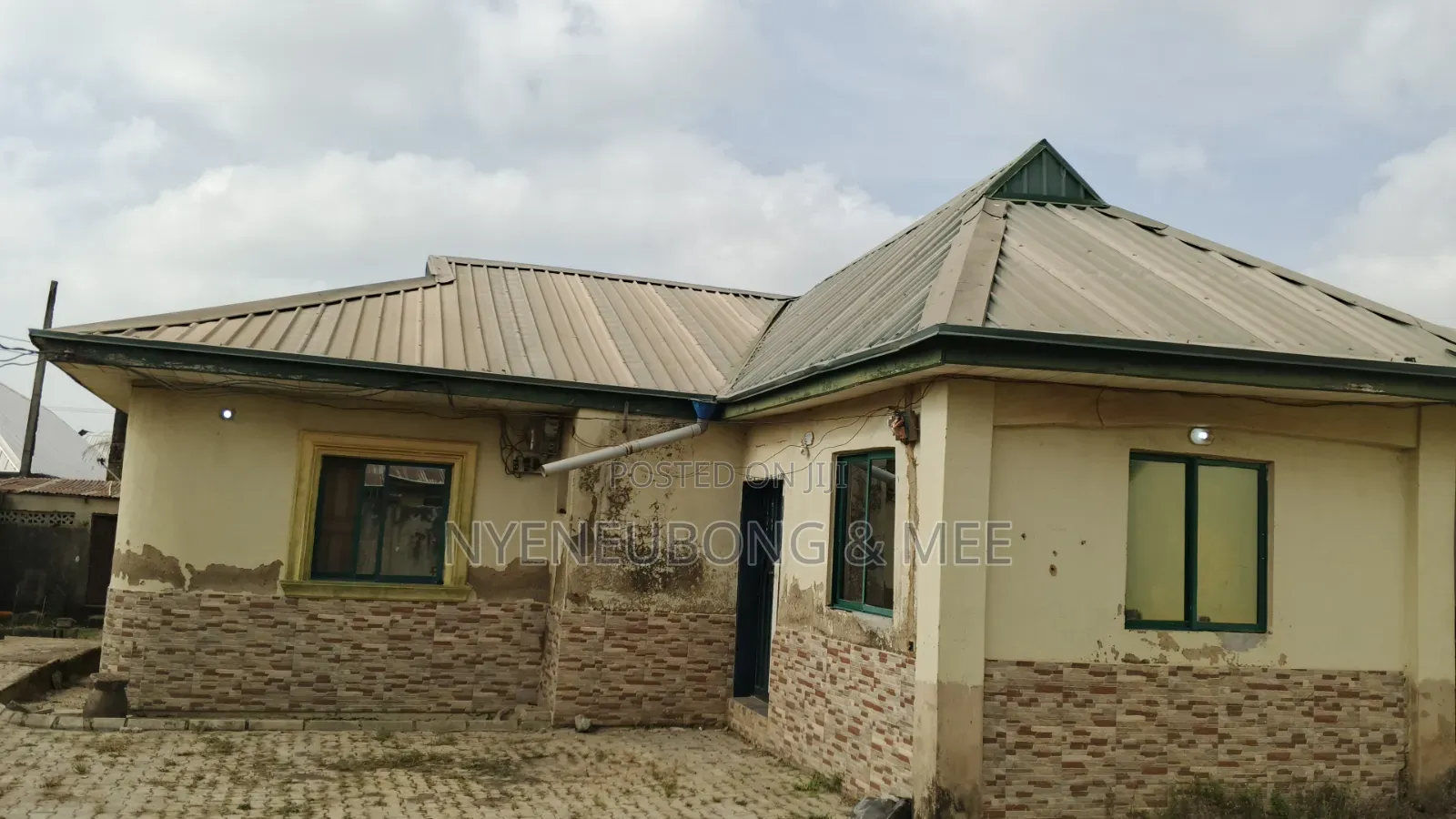 5bdrm Bungalow in Mararaba for sale in Mararaba