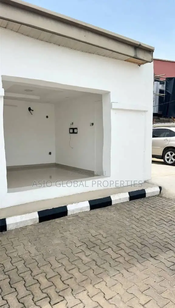 4-Units of Newly Built Commercial Spaces for Rent in Lekki Phase 1 in Lekki Phase 1