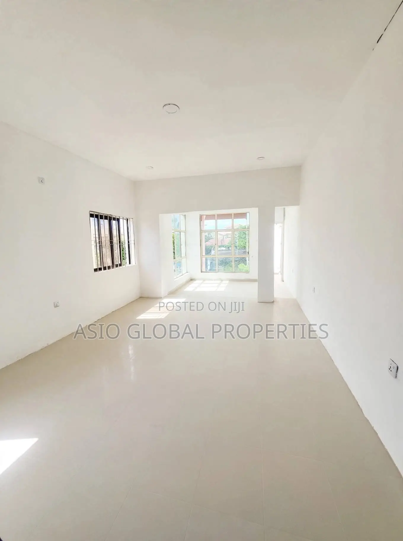 4-Units of Newly Built Commercial Spaces for Rent in Lekki Phase 1 in Lekki Phase 1