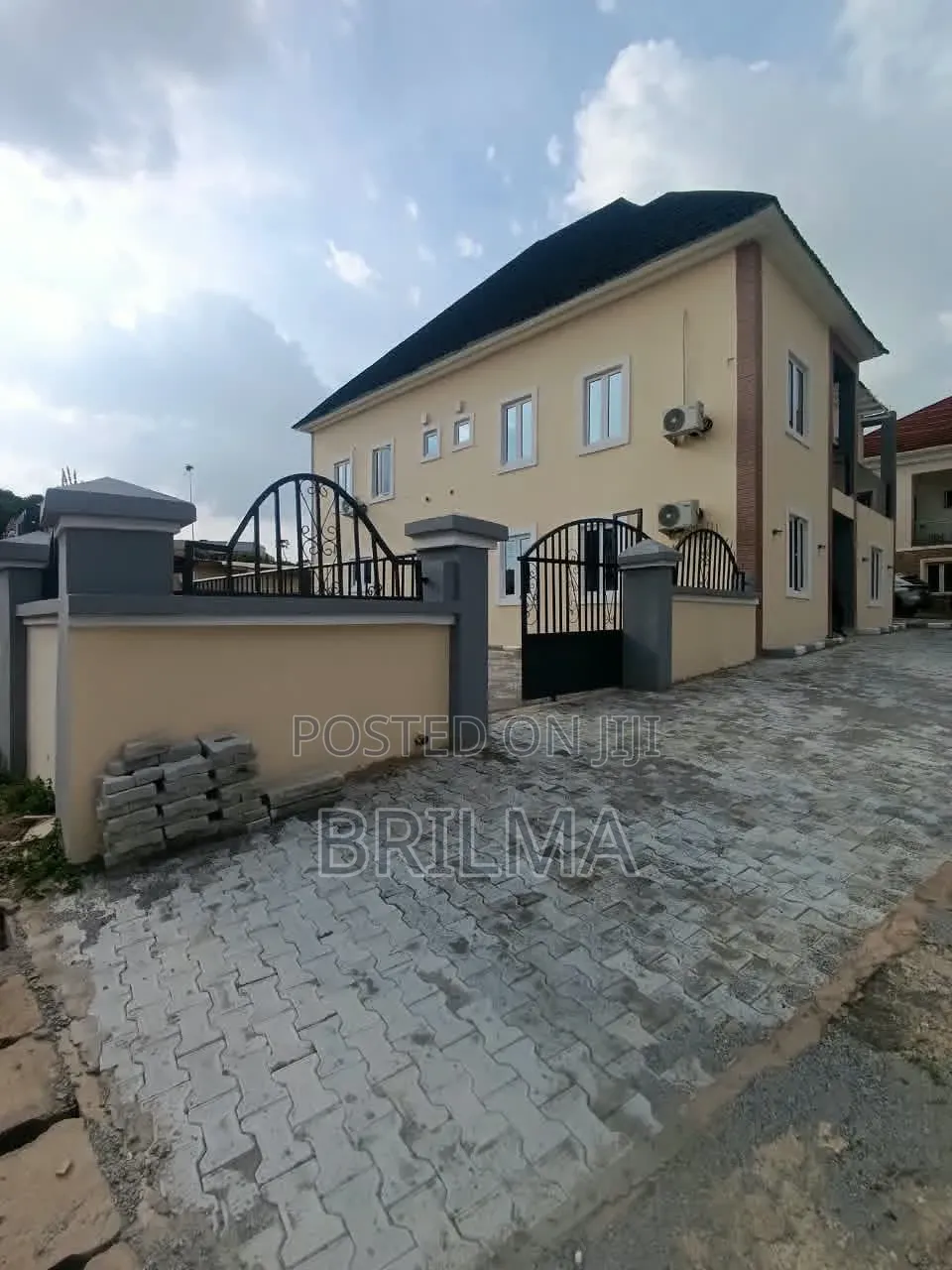 4bdrm Duplex in Zone 6 / Wuse for rent in Zone 6 / Wuse