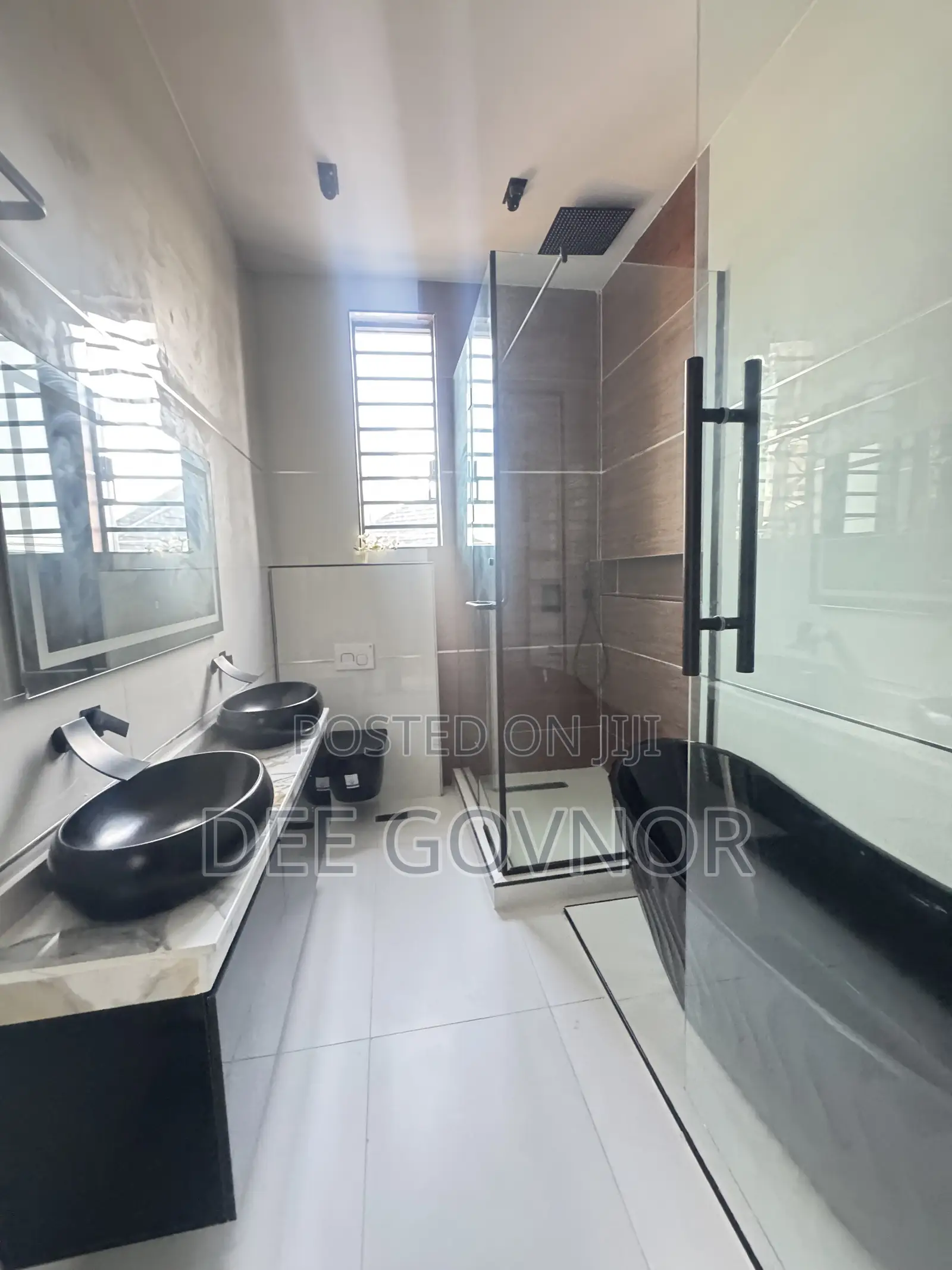 5bdrm Duplex in G R A Estate, Ikota for sale in Ikota