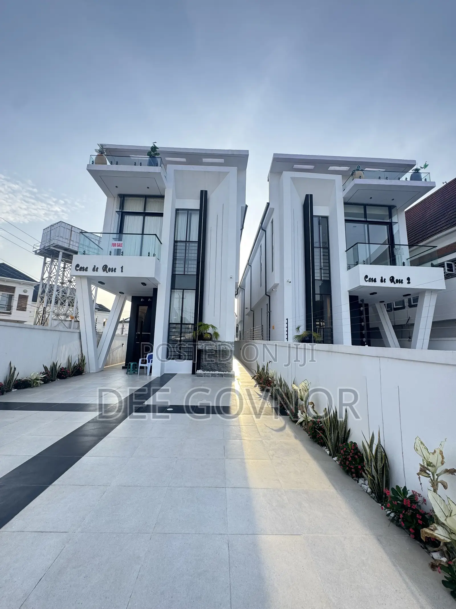 5bdrm Duplex in G R A Estate, Ikota for sale in Ikota