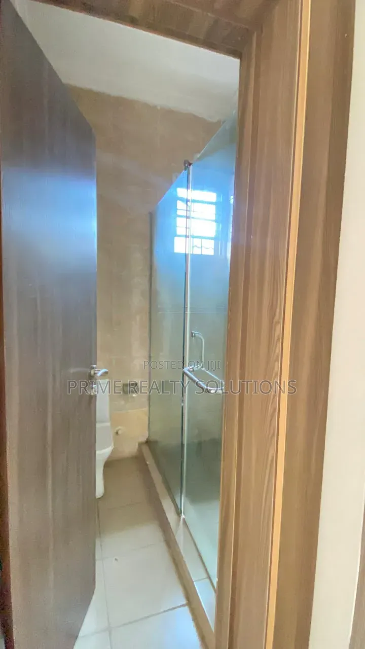 6bdrm Duplex in 𝐎𝐧𝐢𝐫𝐮, 𝐕𝐢, Victoria Island Extension for rent in Victoria Island Extension