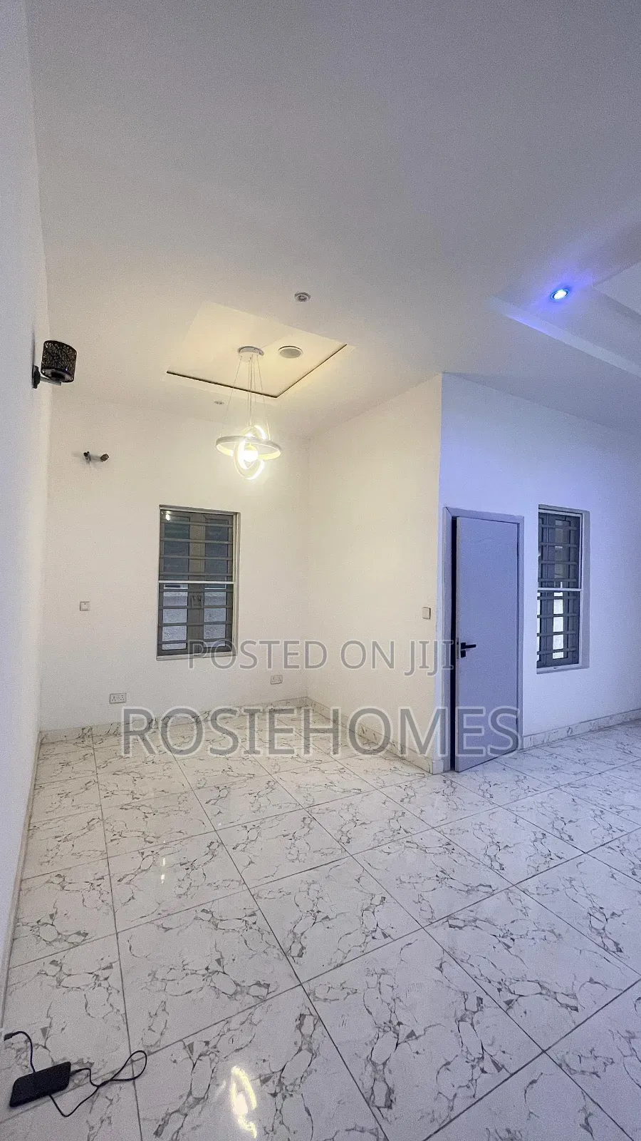 4bdrm Duplex in Oral Estate, Chevron for sale in Chevron