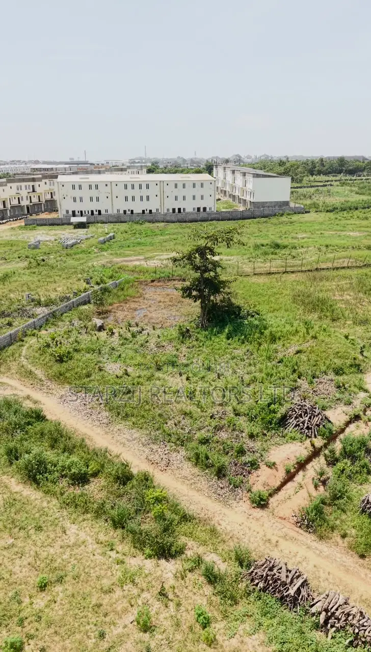 A Residential Land Measuring 1,500sqm in Dakibiyu