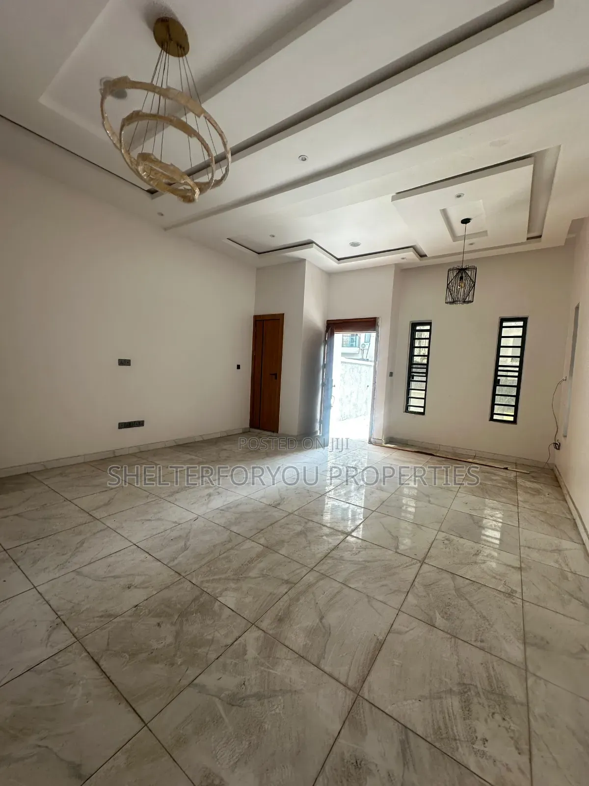 4bdrm Duplex in Ologolo for sale in Ologolo