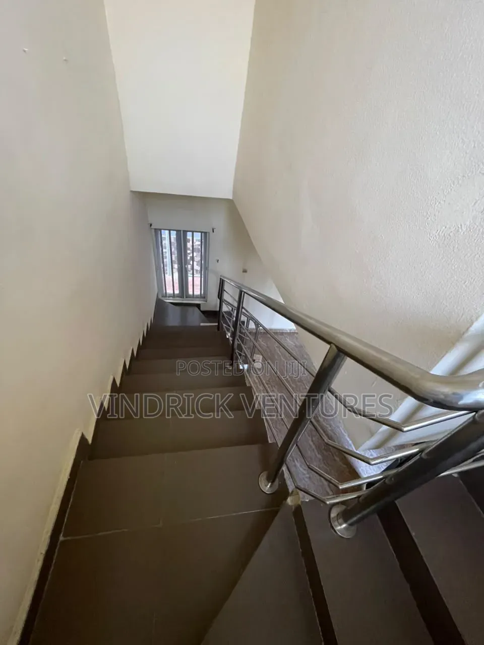 2bdrm Block of Flats in Ikota Gra for rent in Ikota