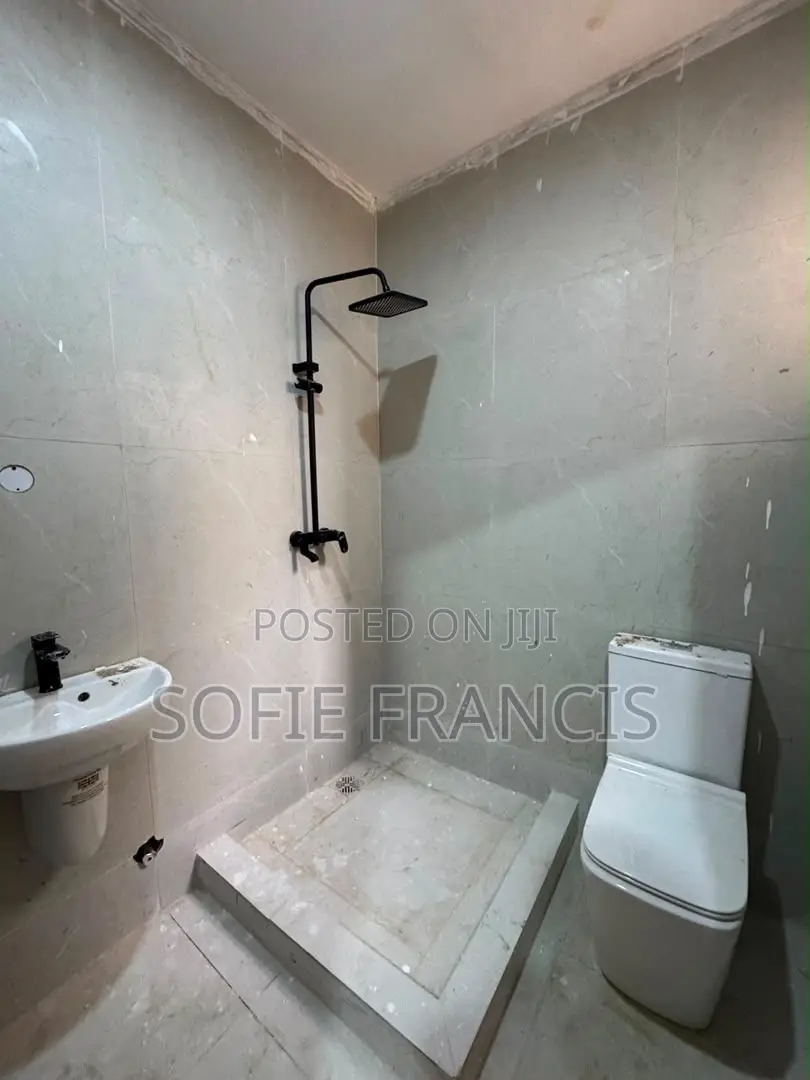 2bdrm Apartment in Osapa for rent in Osapa london