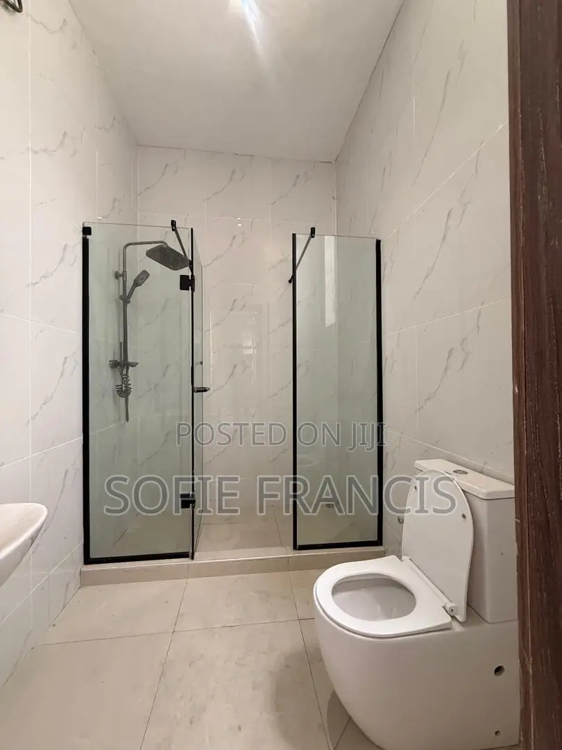 5bdrm Duplex in Ajah for sale in VGC / Ajah