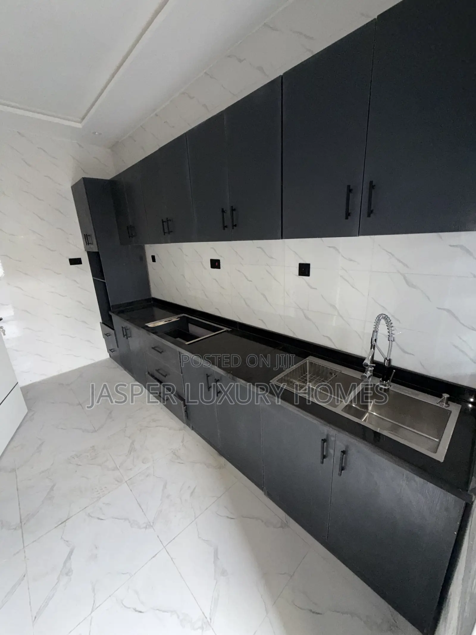 3bdrm Apartment in Ikeja for rent in Ikeja