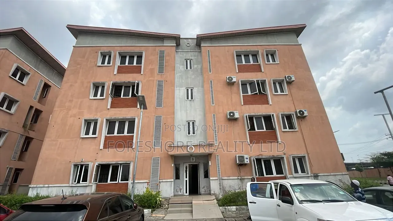 3bdrm Apartment in Lagos Homs, Alaka/Iponri for sale in Alaka/Iponri