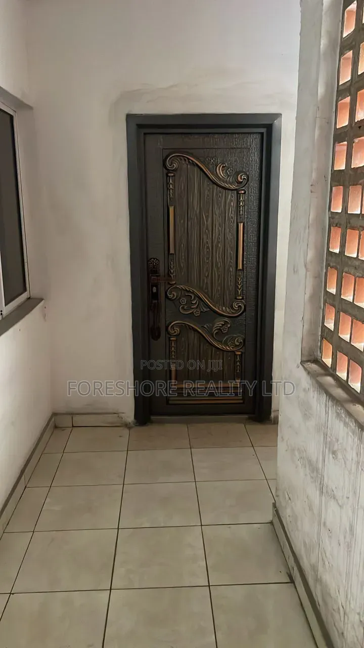 3bdrm Apartment in Lagos Homs, Alaka/Iponri for sale in Alaka/Iponri