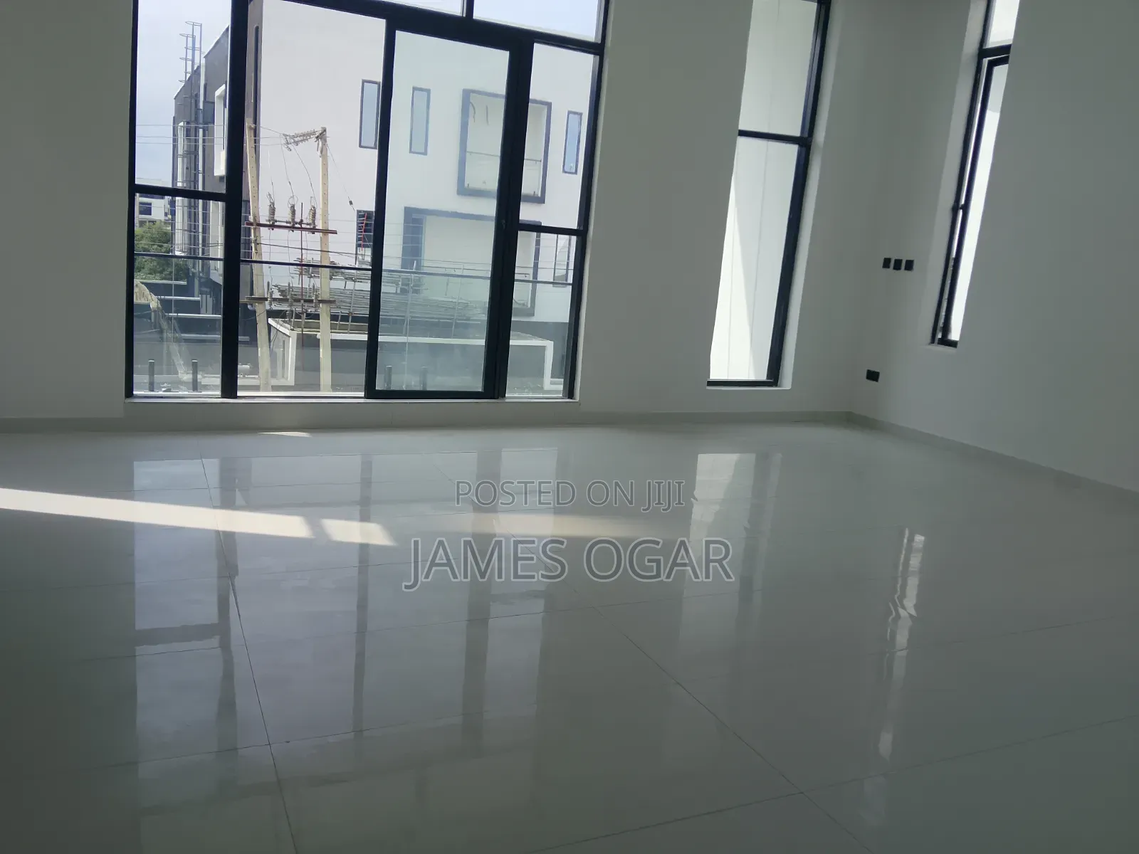 5bdrm Duplex in Royal Pines, Lekki Expressway for sale in Lekki Expressway