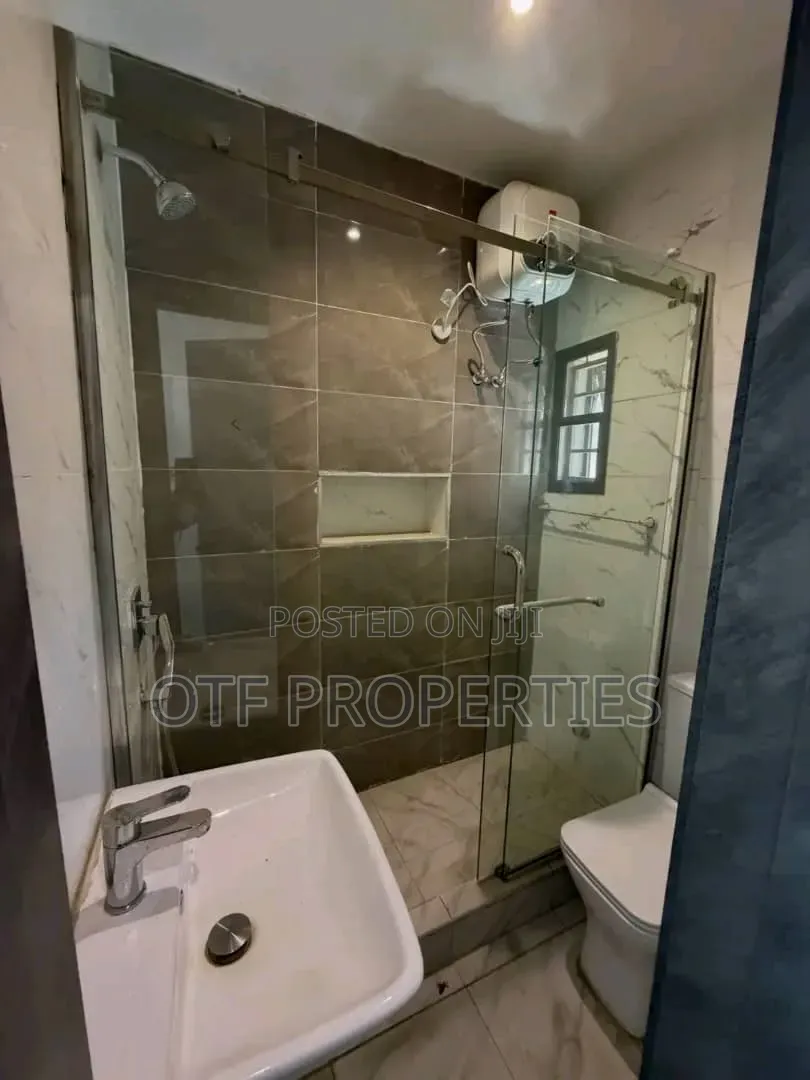 5bdrm Duplex in Wuse Zone for rent in Zone 1 / Wuse