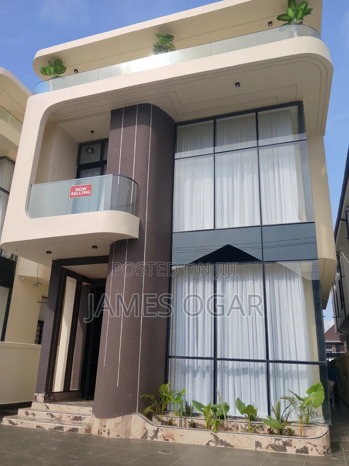 5bdrm Duplex in Royal Pines, Lekki Expressway for sale in Lekki Expressway