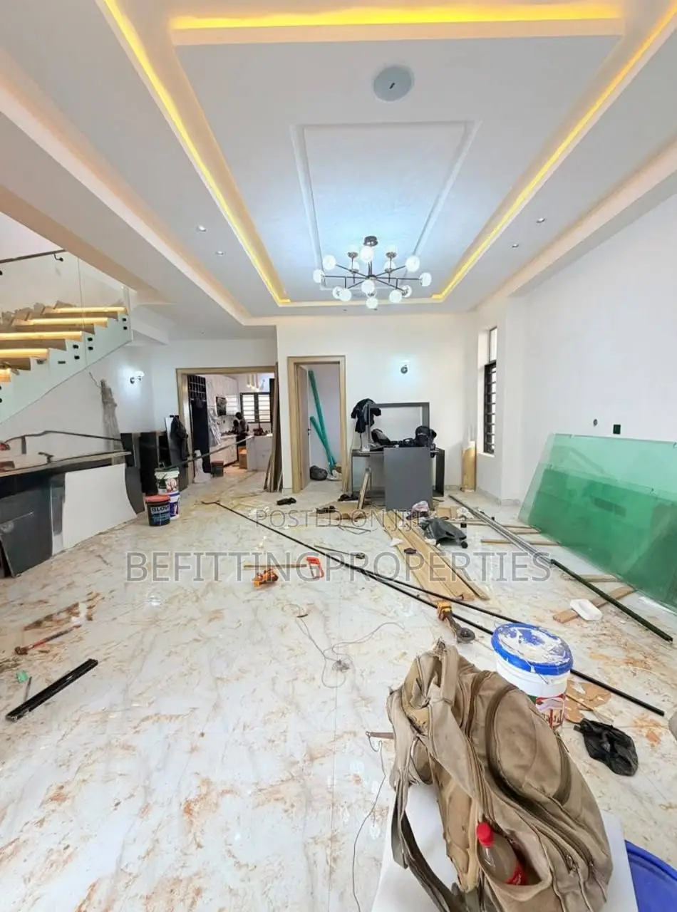 4bdrm Duplex in Obafemi-Owode for sale in Obafemi-Owode