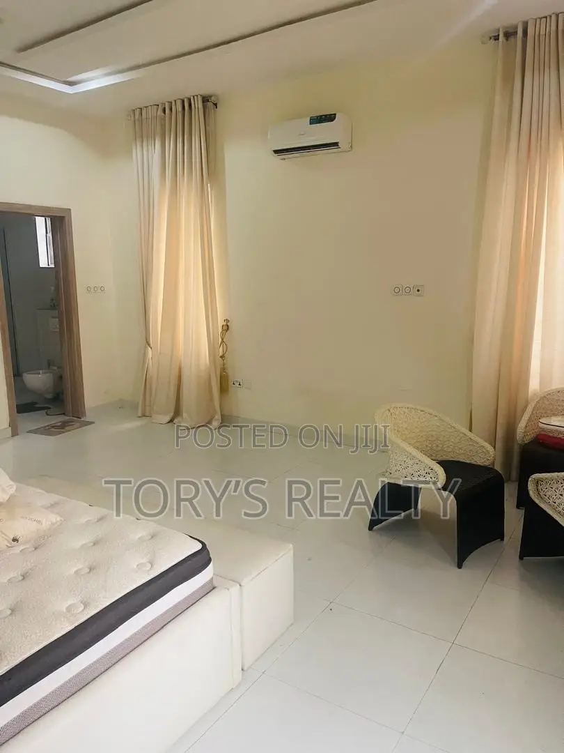 4bdrm Duplex in Lekki Phase 2 for sale in Lekki Phase 2