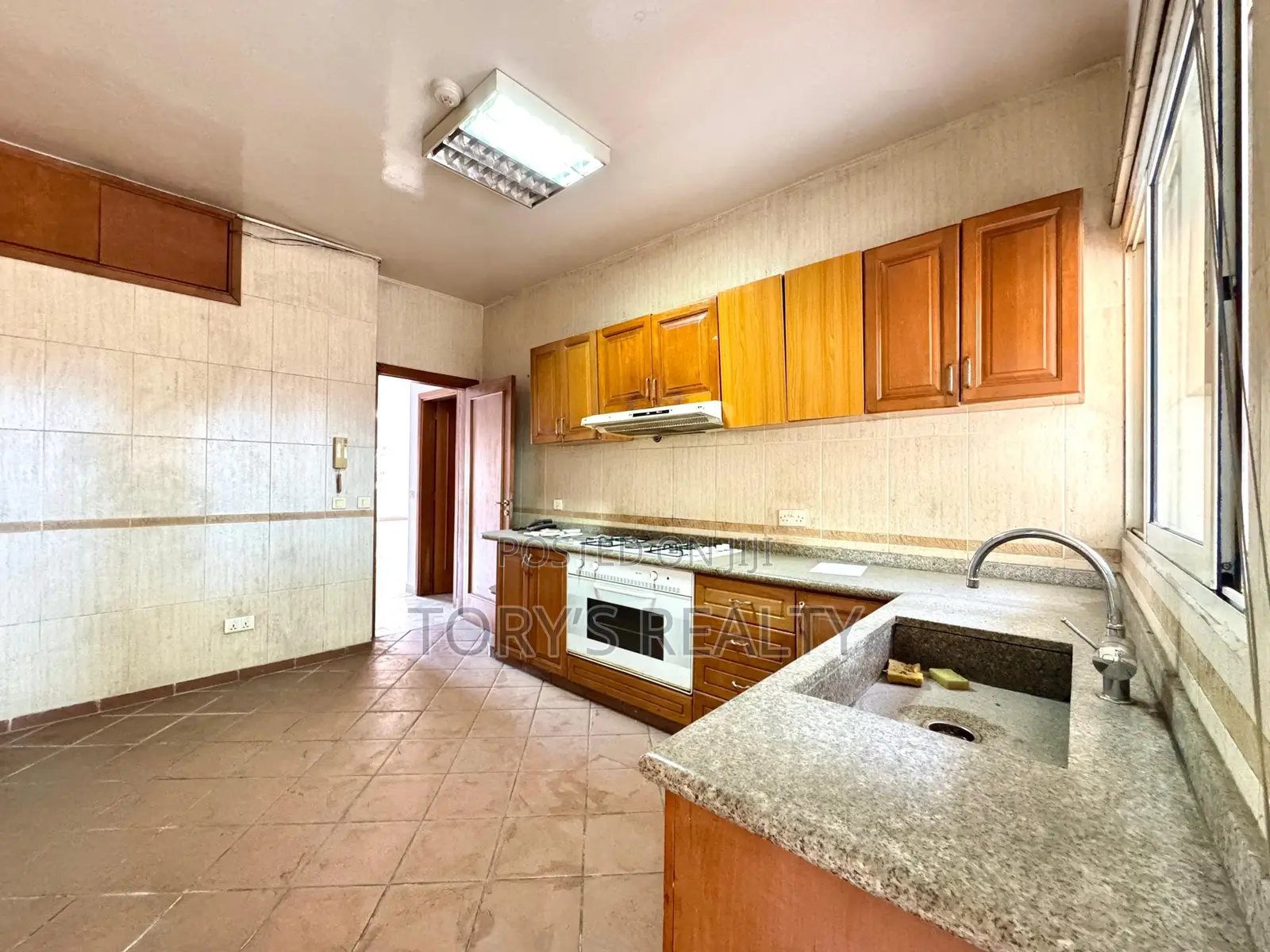 3bdrm Apartment in Old Ikoyi for sale in Old Ikoyi