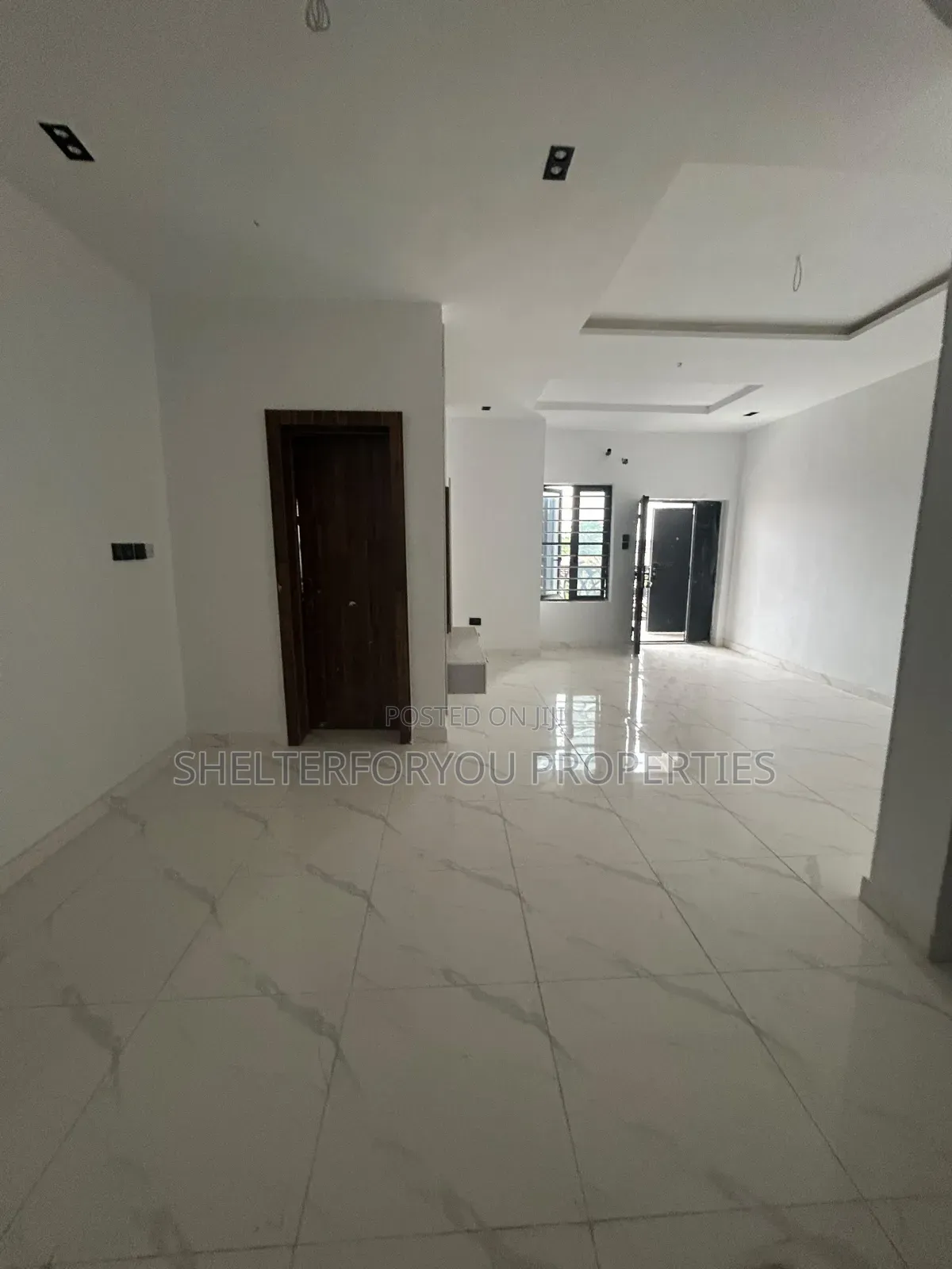 4bdrm Duplex in Lekki Expressway for sale in Lekki Expressway