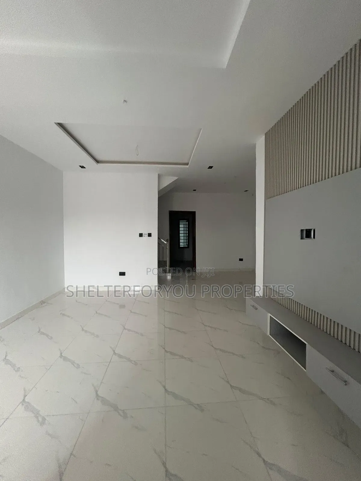 4bdrm Duplex in Lekki Expressway for sale in Lekki Expressway