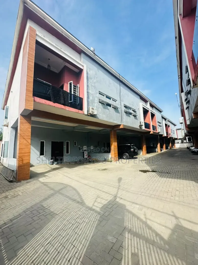 4bdrm Duplex in Lekki Expressway for rent in Lekki Expressway