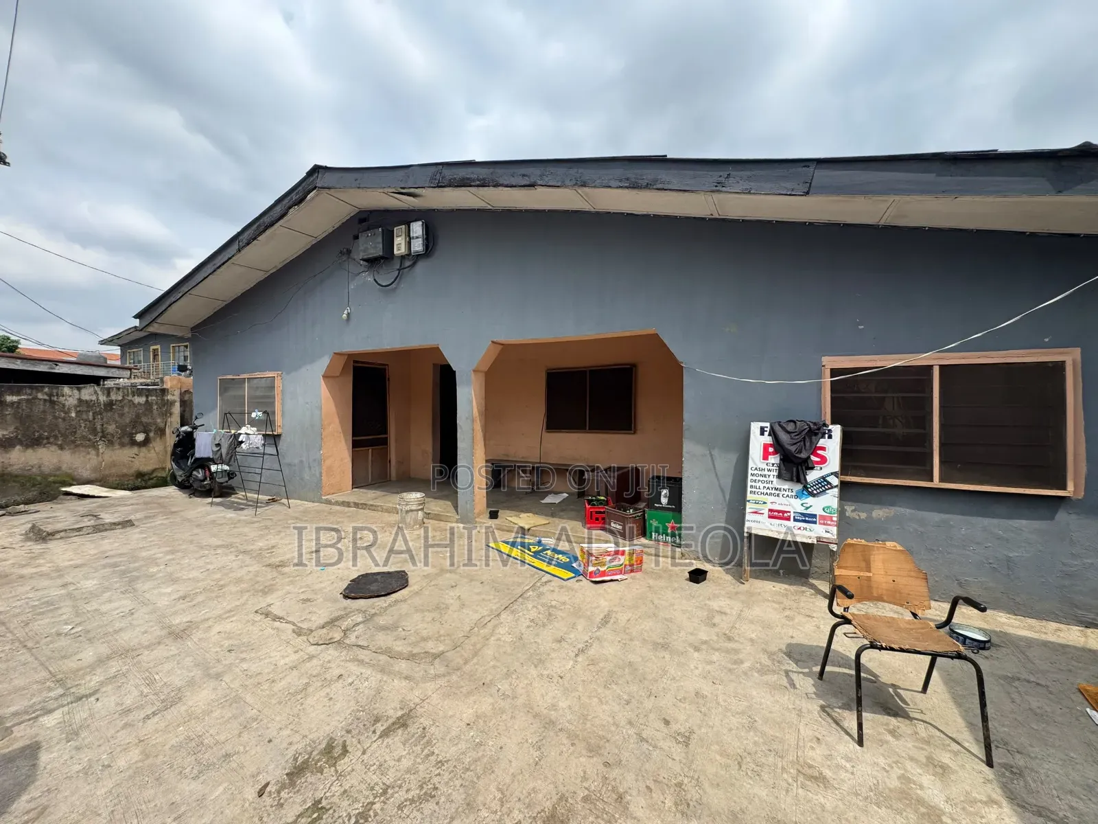A Full Plot of Land Measuring 500sqm With a Demolishable Bungalow On in Ifako-Ogba