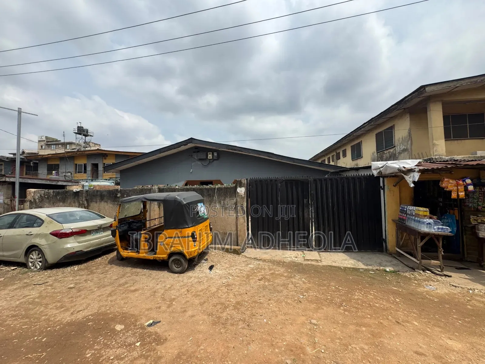 A Full Plot of Land Measuring 500sqm With a Demolishable Bungalow On in Ifako-Ogba