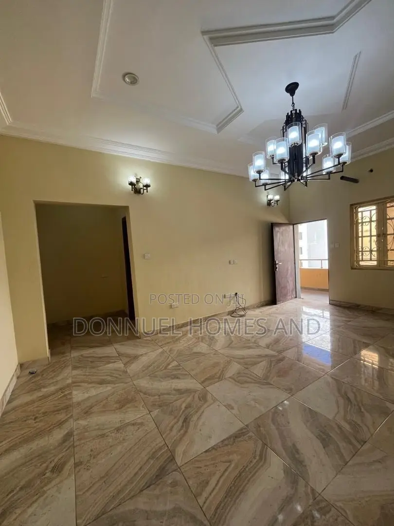 2bdrm Block of Flats in Lekki Phase 1 for rent in Lekki Phase 1