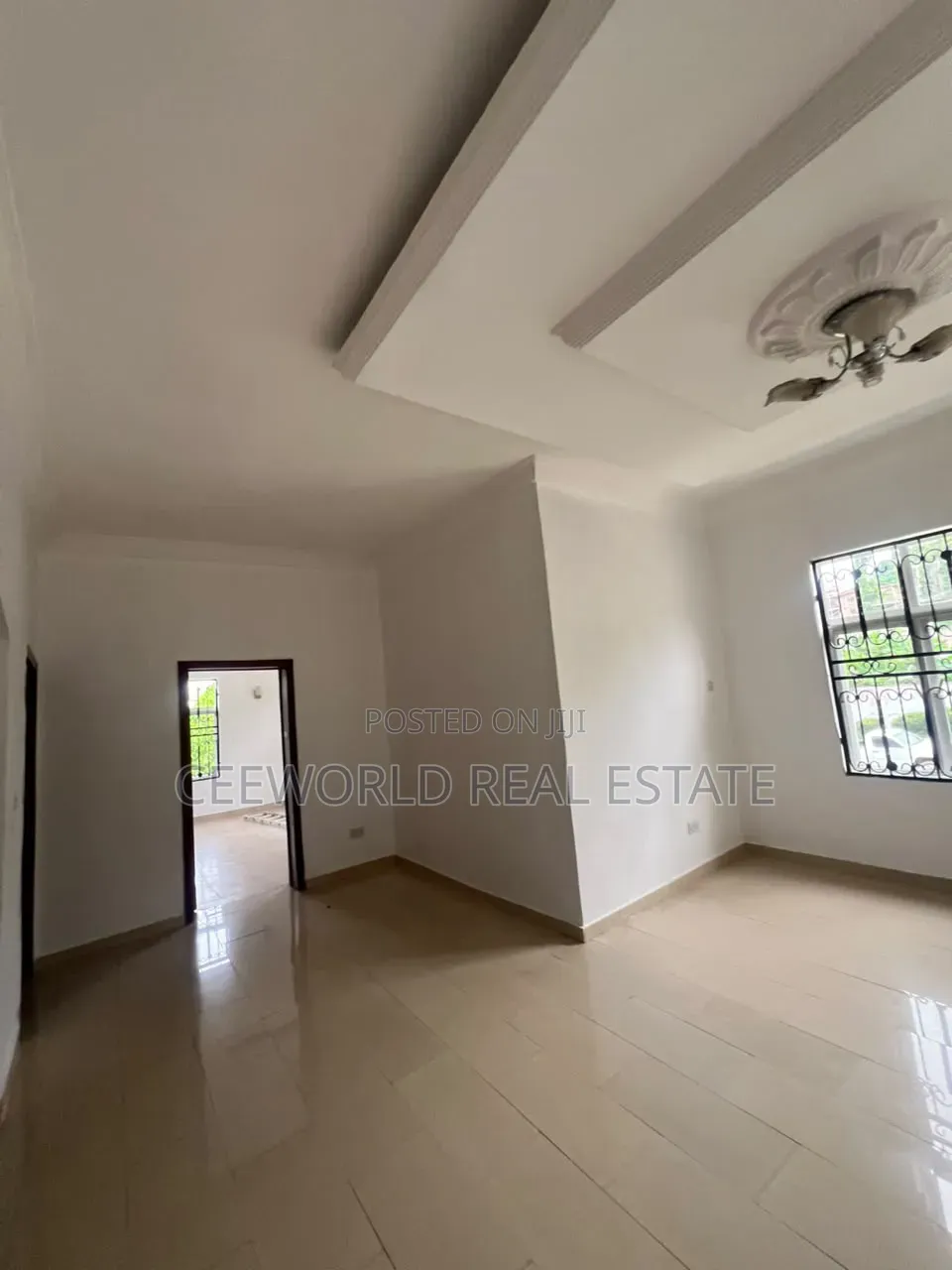 4bdrm Duplex in Agodi Gra for rent in Agodi