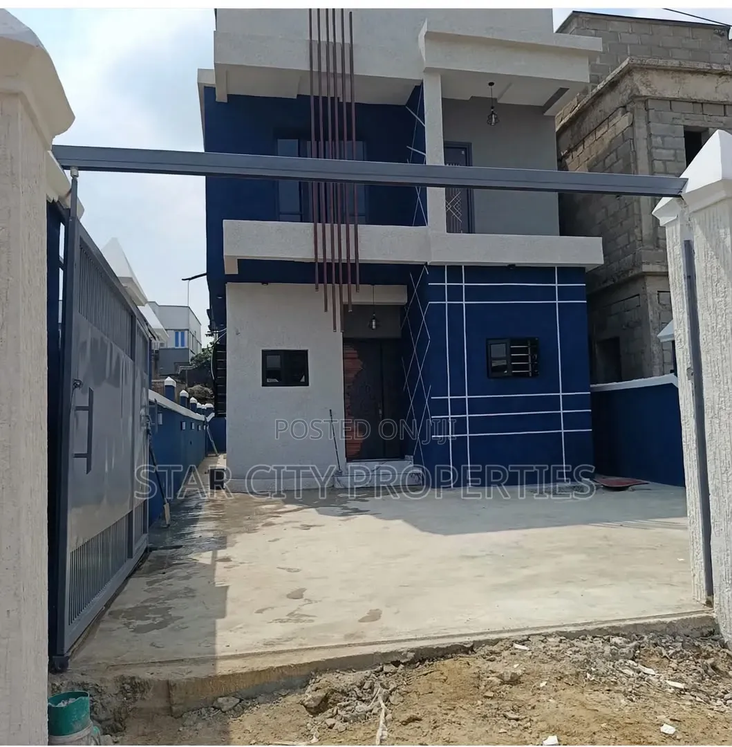 4bdrm Duplex in Opic Isheri North for sale in Isheri North