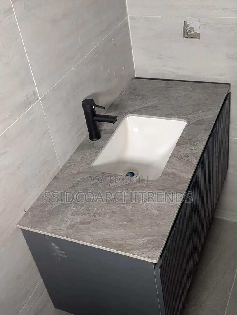 2bdrm Apartment in Call To Access, Ikate for sale in Ikate
