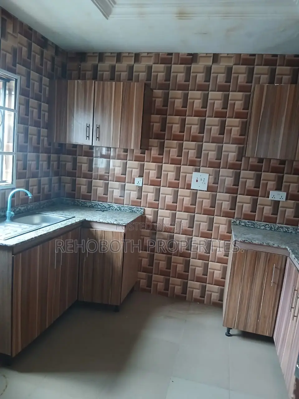 2bdrm Apartment in Elebu Oja, Akala Express for rent in Akala Express