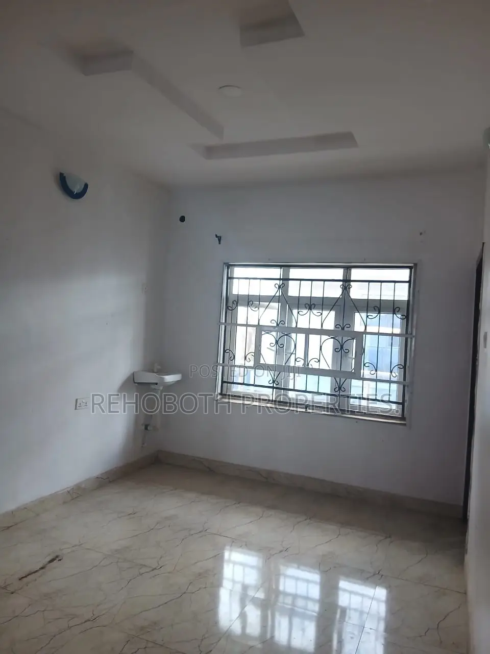 2bdrm Apartment in Elebu Oja, Akala Express for rent in Akala Express