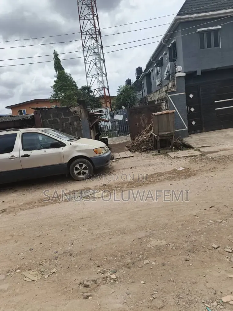 Land for Sale in Mushin in CHallenge / Mushin