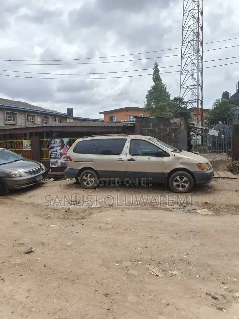 Land for Sale in Mushin in CHallenge / Mushin