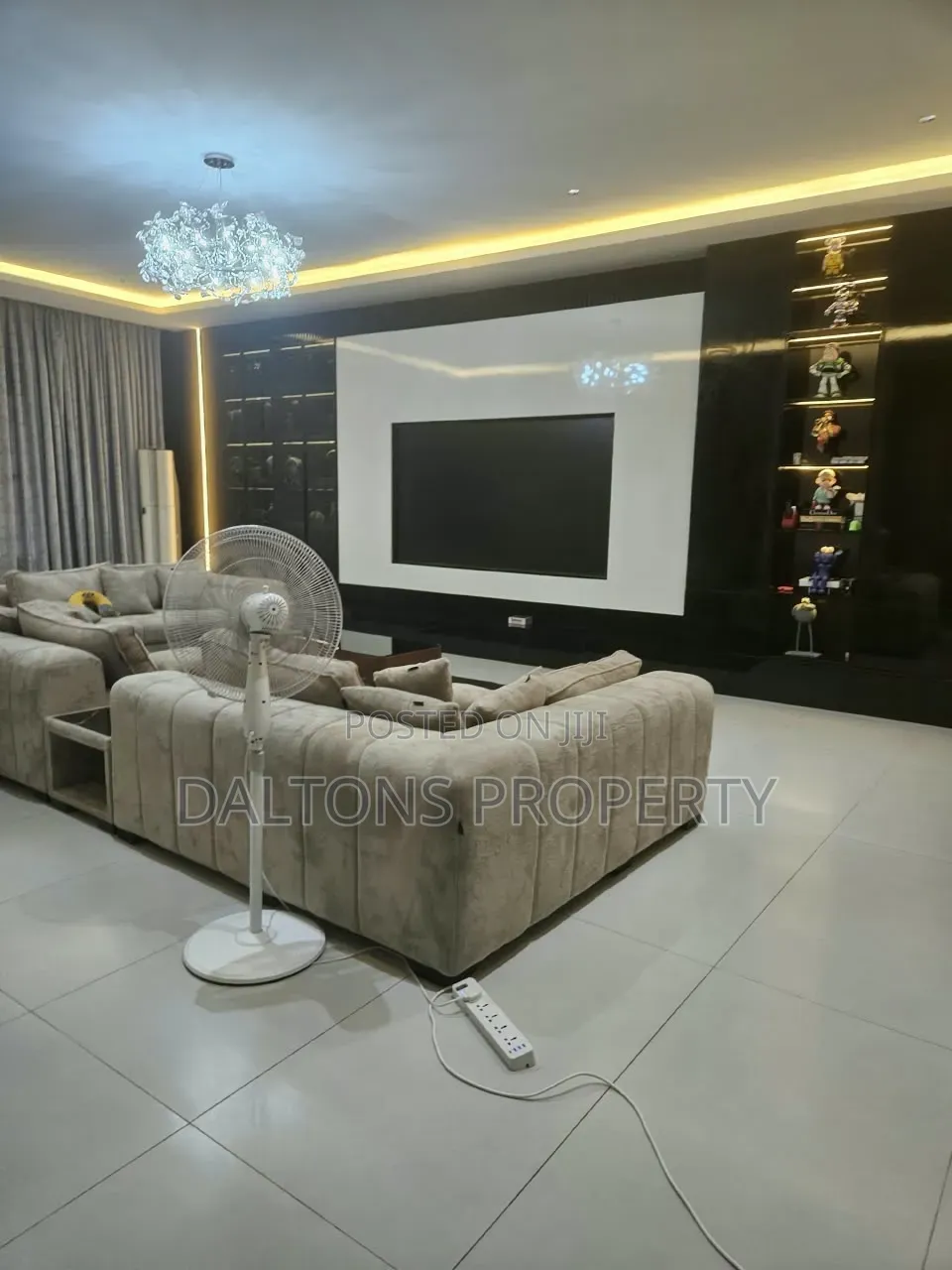 Furnished 5bdrm Duplex in Luxury Living, Sabon Lugbe for sale in Sabon Lugbe
