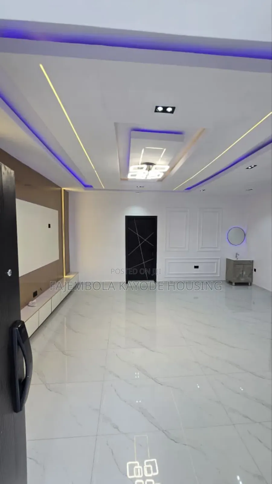 3bdrm Bungalow in Adetokun, Ologuneru for sale in Ologuneru