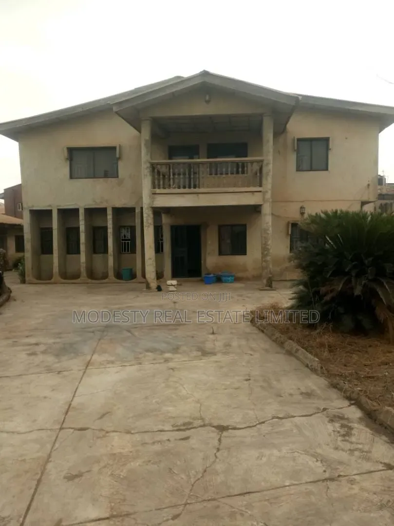 5bdrm Duplex in Omolayo Estate, Akobo for sale in Akobo