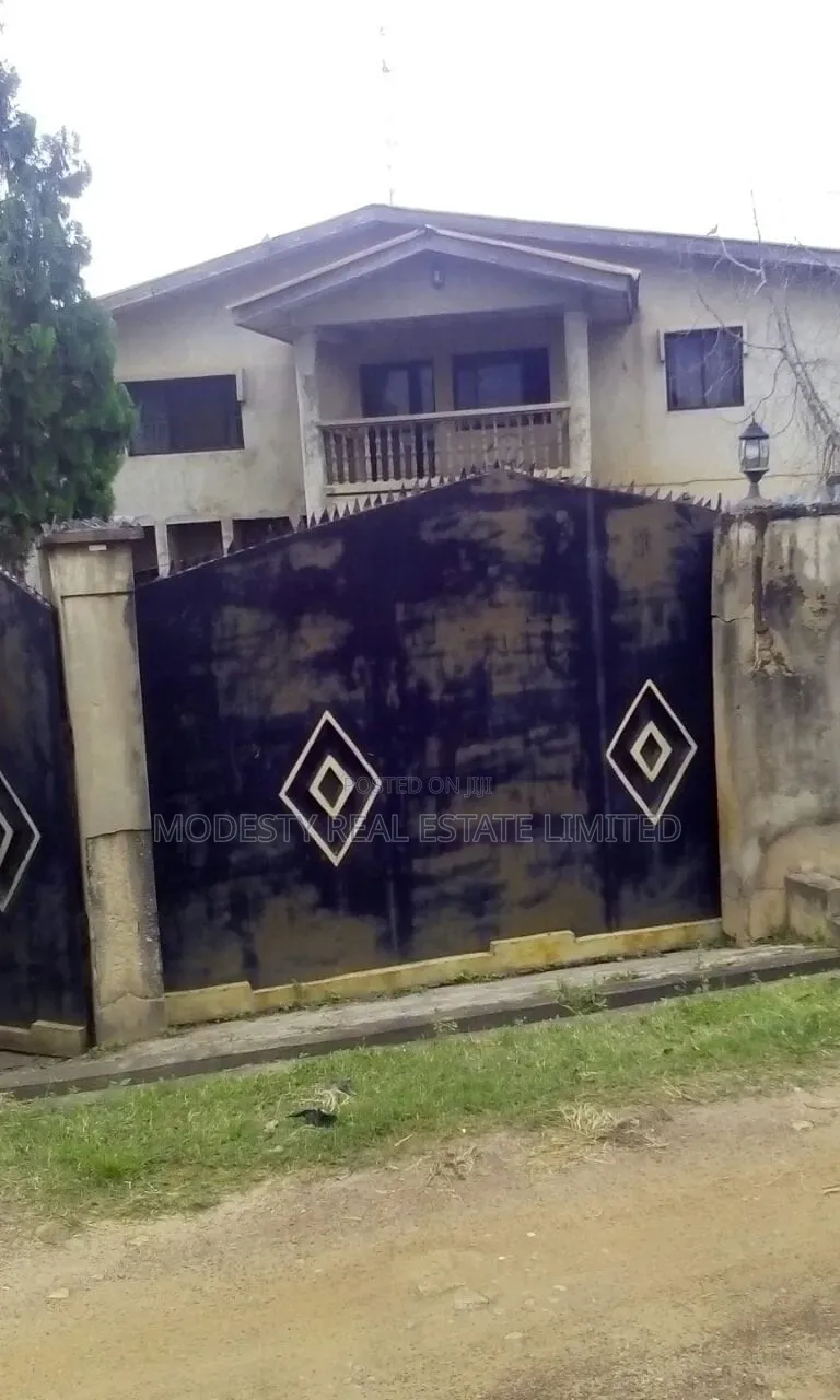 5bdrm Duplex in Omolayo Estate, Akobo for sale in Akobo